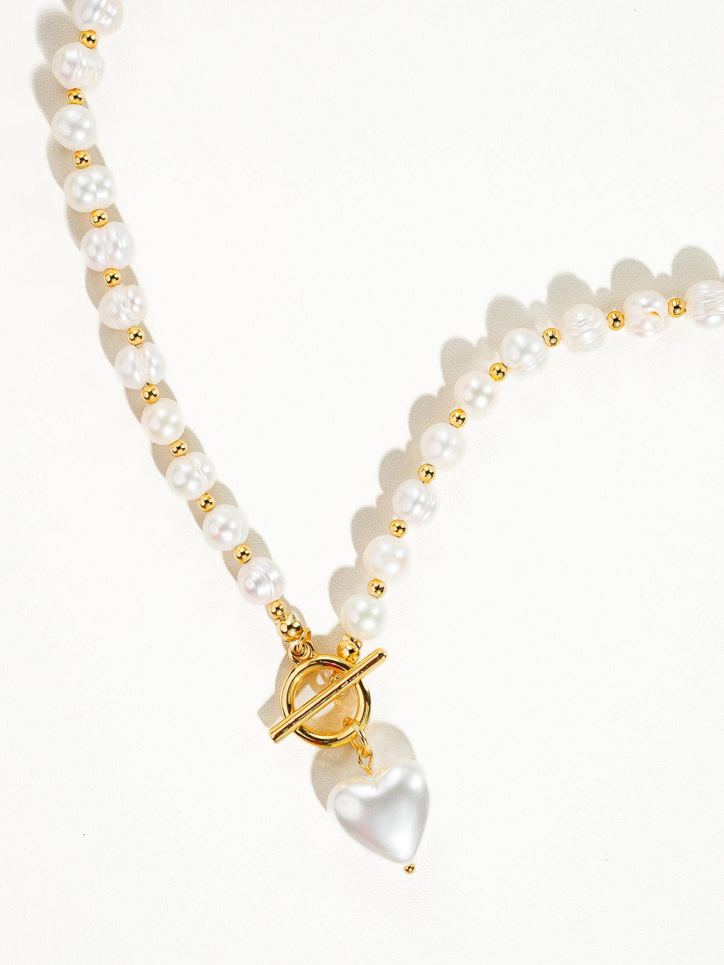 Flânerie by MAIQ - Wren Vintage Natural Pearl Heart Necklace: White