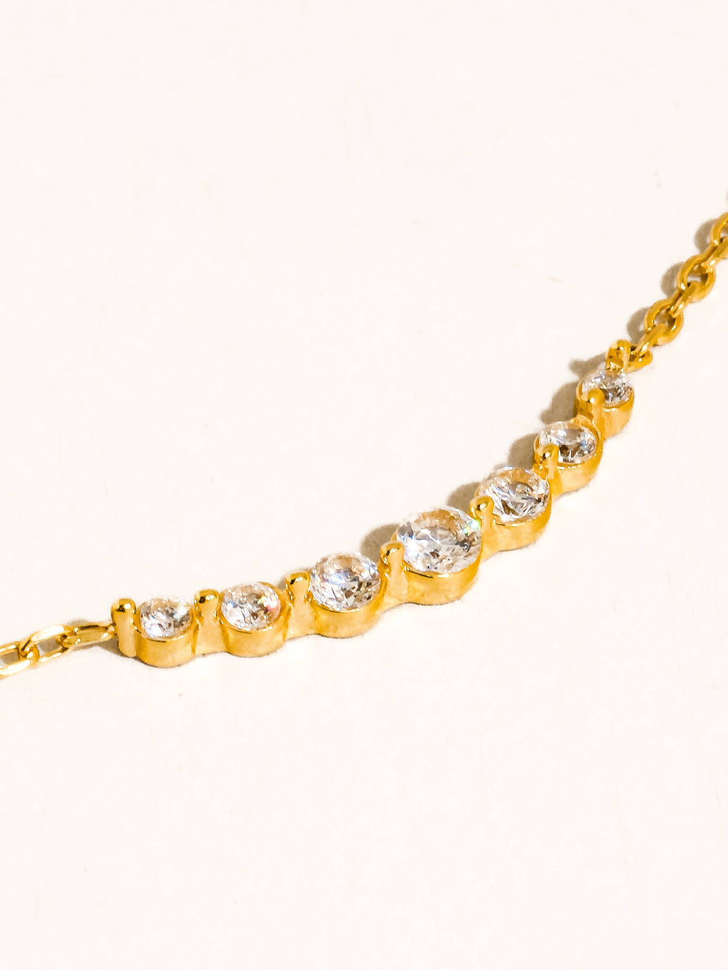Flânerie by MAIQ - Remmi 18K Gold Non-Tarnish Crystal Station Chain Necklace: Yellow Gold