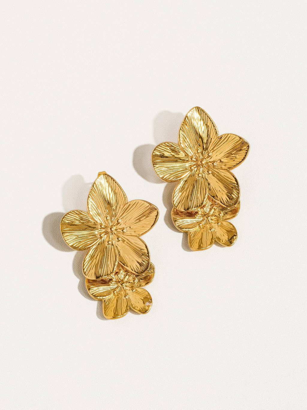 Flânerie by MAIQ - Ivy 18K Gold Statement Stacked Flower Earring: Yellow Gold