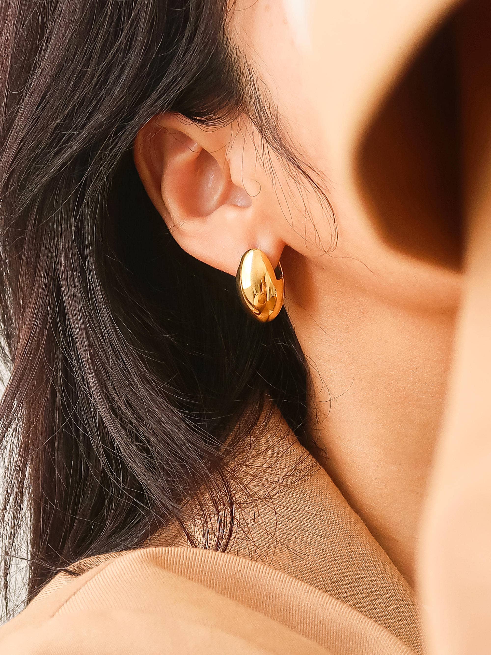 Elio 18K Gold Non-Tarnish Classic Oval Droplet Earring