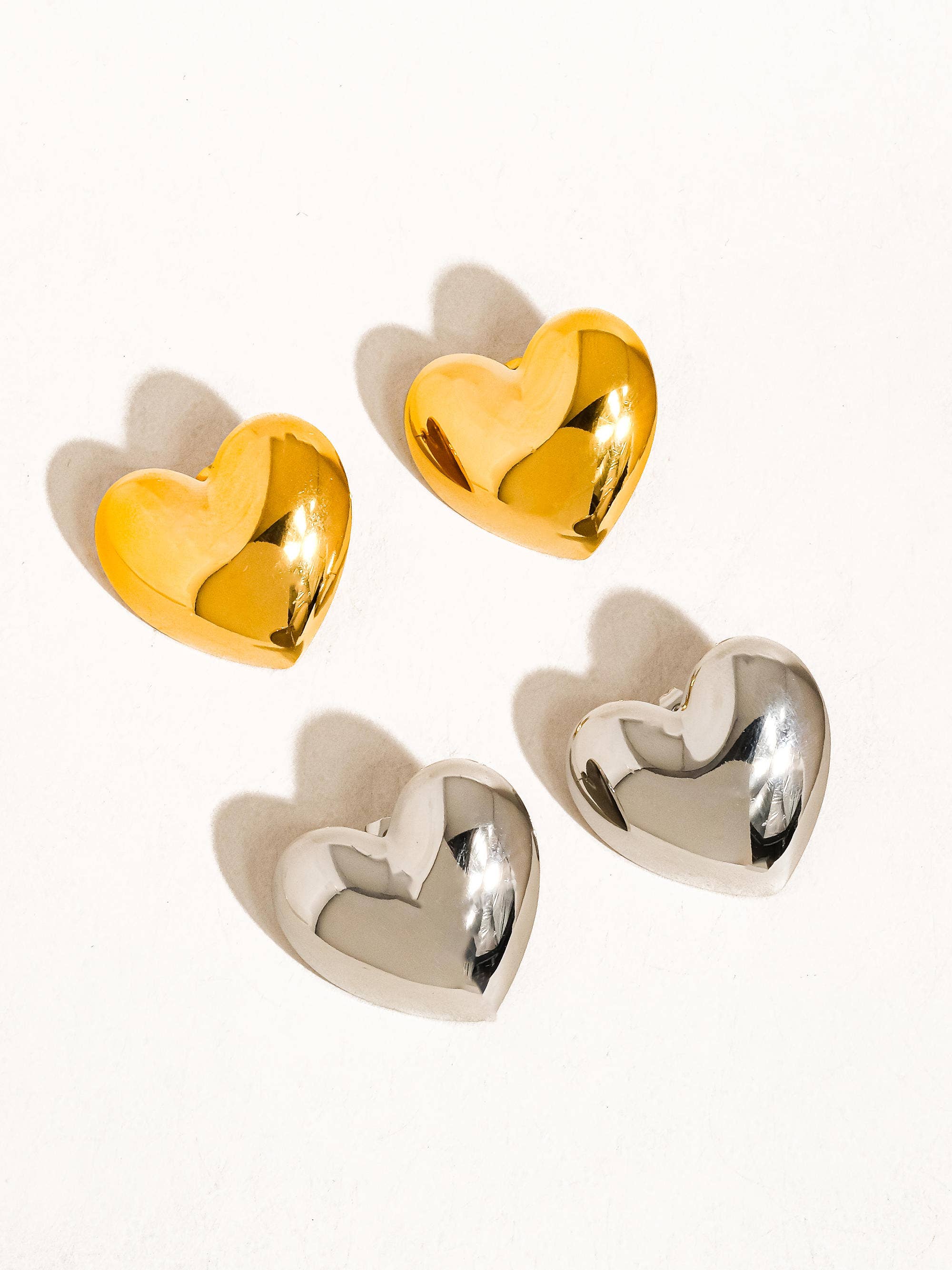 Flânerie by MAIQ - Chantilly 18K Gold Non-Tarnish Classic Heart Stud: Silver